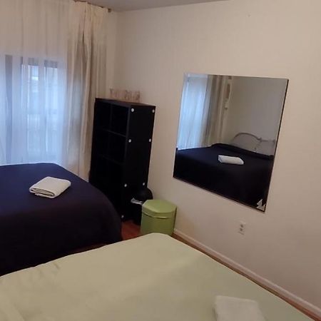 Spacious Room For 4 People In Williamsburg ! New York Exteriör bild