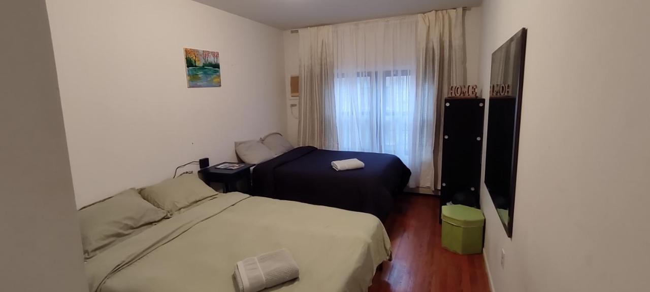 Spacious Room For 4 People In Williamsburg ! New York Exteriör bild