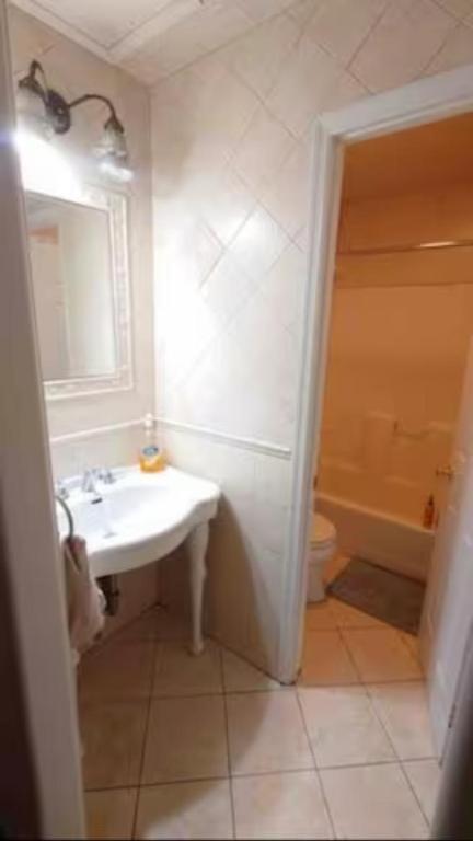 Spacious Room For 4 People In Williamsburg ! New York Exteriör bild